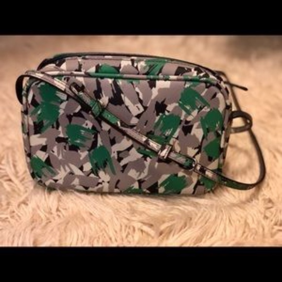 Marc by Marc Jacobs Sally Brush Tips Crrossbody - Picture 3 of 8